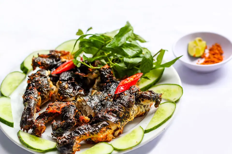 Hình ảnh ếch nướng muối ớt 