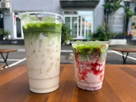 Hình ảnh matcha latte dâu