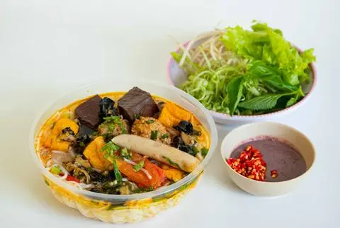 Hình ảnh BÚN RIÊU THẬP CẨM 