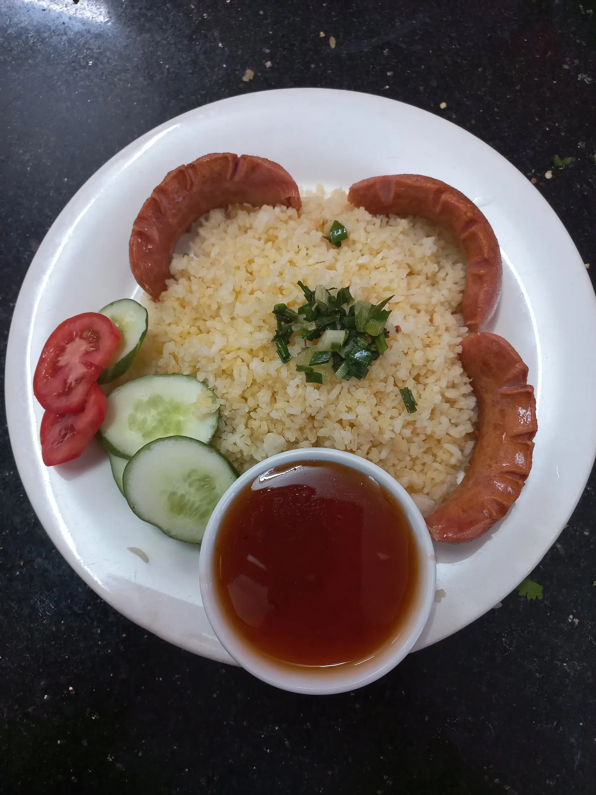 Hình ảnh Cơm Chiên Xúc Xích