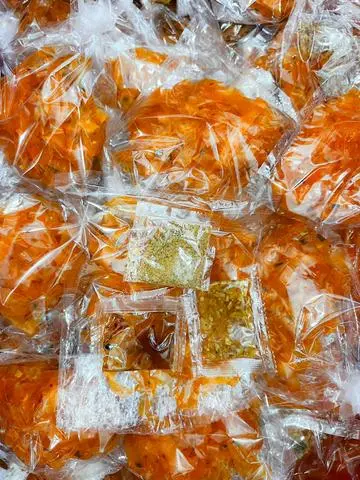 Hình ảnh bánh tráng dẻo tôm sốt tắc 