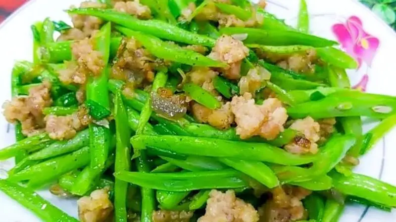 Hình ảnh Cơm thịt xào đậu que