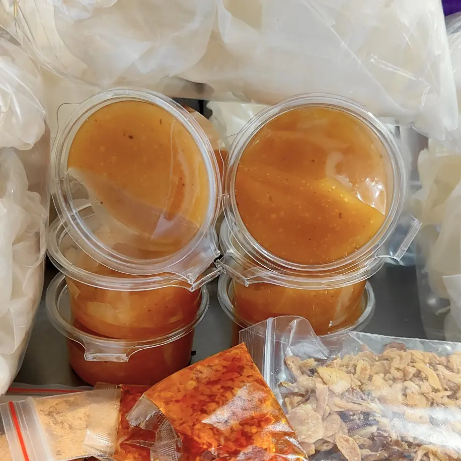Hình ảnh bánh tráng chấm muối béo 