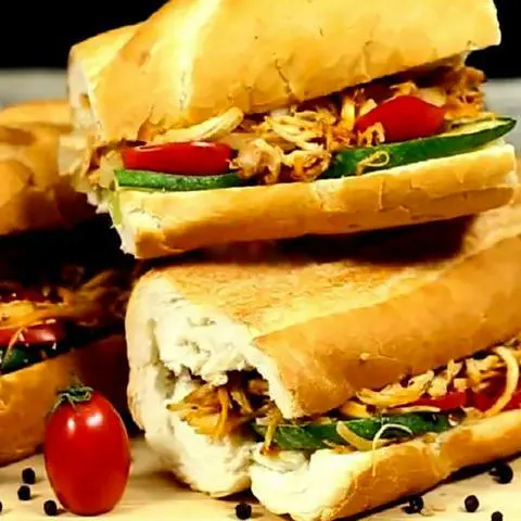 Hình ảnh Bánh Mì Gà Xe 