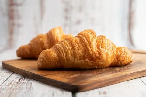 Hình ảnh SALTED EGG CROISSANT - Bánh sừng bò trứng muối
