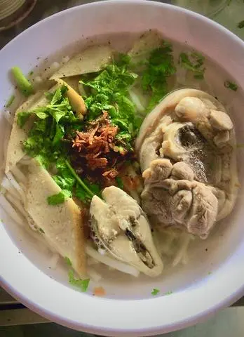 Hình ảnh Bánh canh giò - chả cá