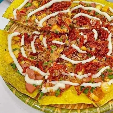 Hình ảnh Bánh tráng nướng trứng cút