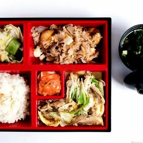 Hình ảnh Fried chicken with mushrooms set