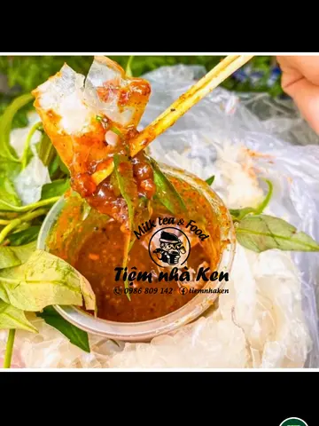 Hình ảnh Bánh tráng chấm muối sốt tắc