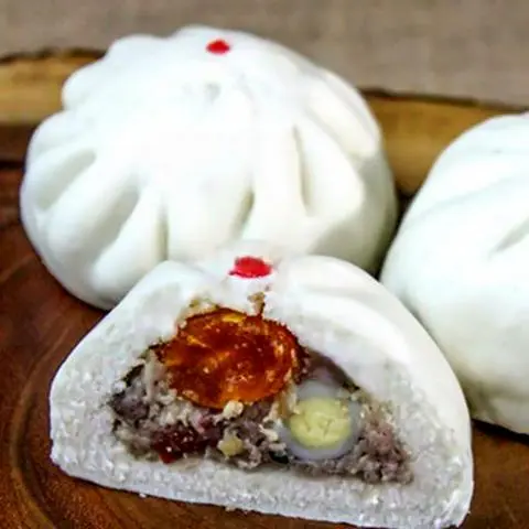 Hình ảnh Bánh Bao Trứng Cut 
