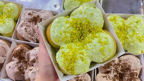 Hình ảnh BÁNH MÌ MATCHA LATTE