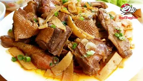 Hình ảnh Cơm Vịt Kho Măng