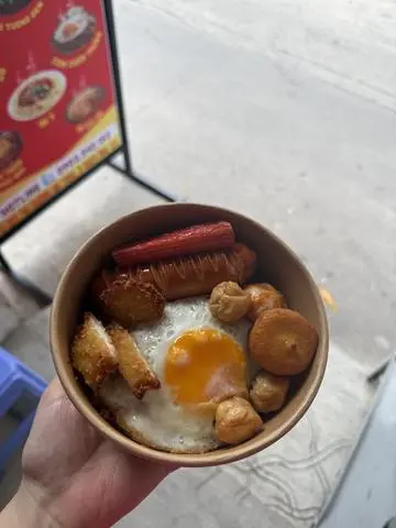 Hình ảnh Mì Tương Đen Full Topping