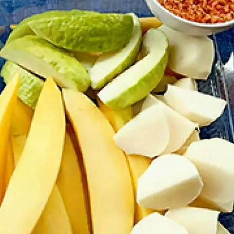 Hình ảnh Cóc - Xoài - Củ Sắn    600g + Muối Tôm