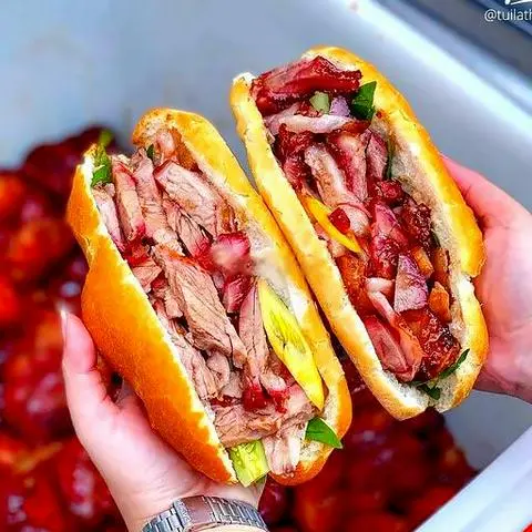 Hình ảnh Bánh Mì Xá Xíu