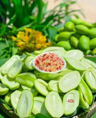 Hình ảnh Xoài non 500g kèm muối tôm