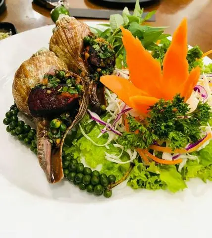 Hình ảnh ốc đỏ hấp Thái