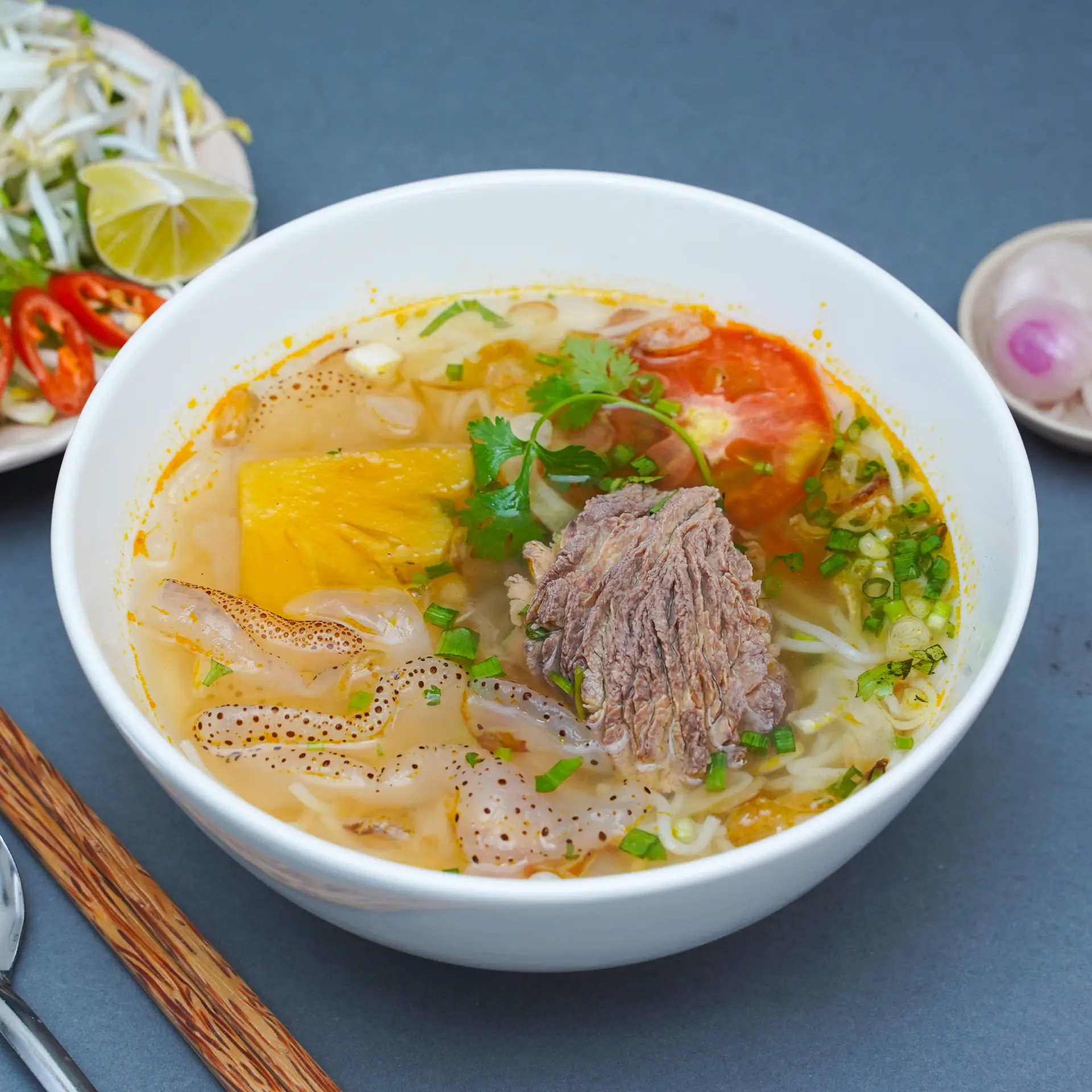 Hình ảnh Bún sứa + trứng cá