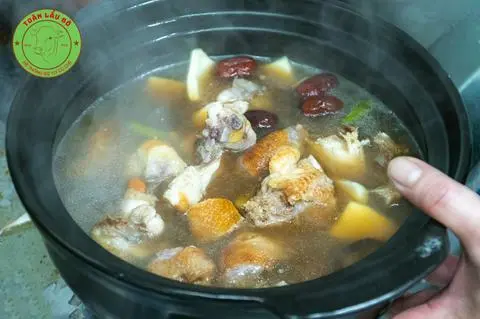 Hình ảnh Gà Tiềm Thuốc Bắc 2