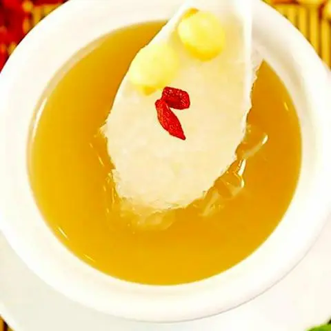 Hình ảnh Tổ yến chưng hạt sen