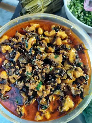 Hình ảnh Ốc xào sả ớt