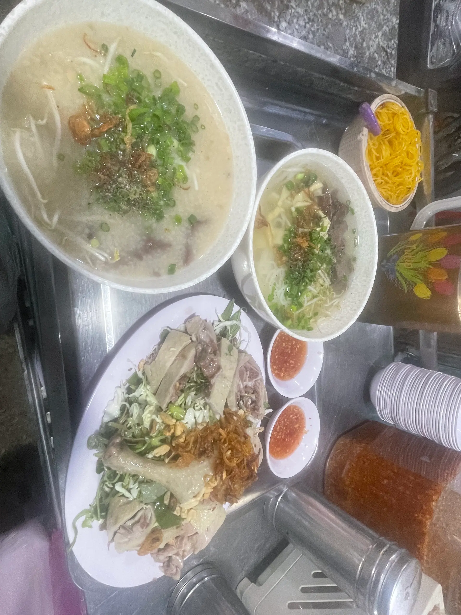 Hình ảnh 1cháo,1bún+ gỏi 2ng