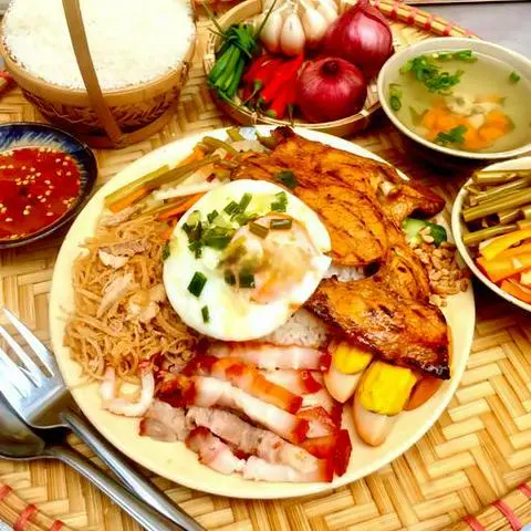 Hình ảnh Cơm tấm long xuyên - combo sườn la