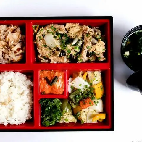 Hình ảnh Fried pork with mushrooms set