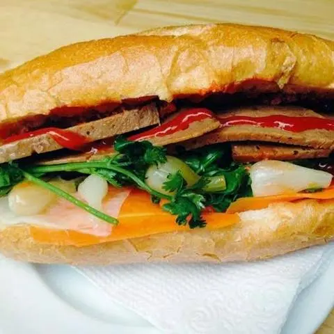 Hình ảnh Bánh Mì Chả Bò