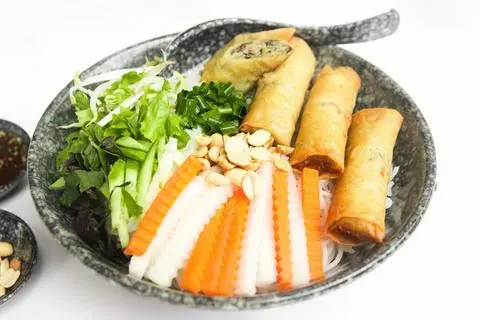 Hình ảnh Bún Chả Giò