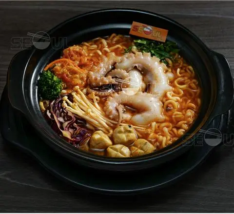 Hình ảnh Mì kim chi bạch tuộc
