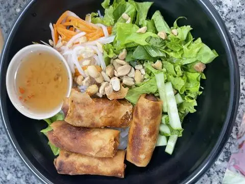 Hình ảnh bún chả giò