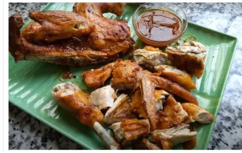 Hình ảnh Gà Nướng Sa Tế 1/2 Con Cắt Sẵn 