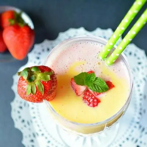 Hình ảnh Sinh Tố Xoài Dâu Tây