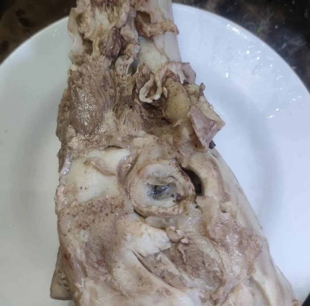 Hình ảnh Cháo má heo để nguyên 