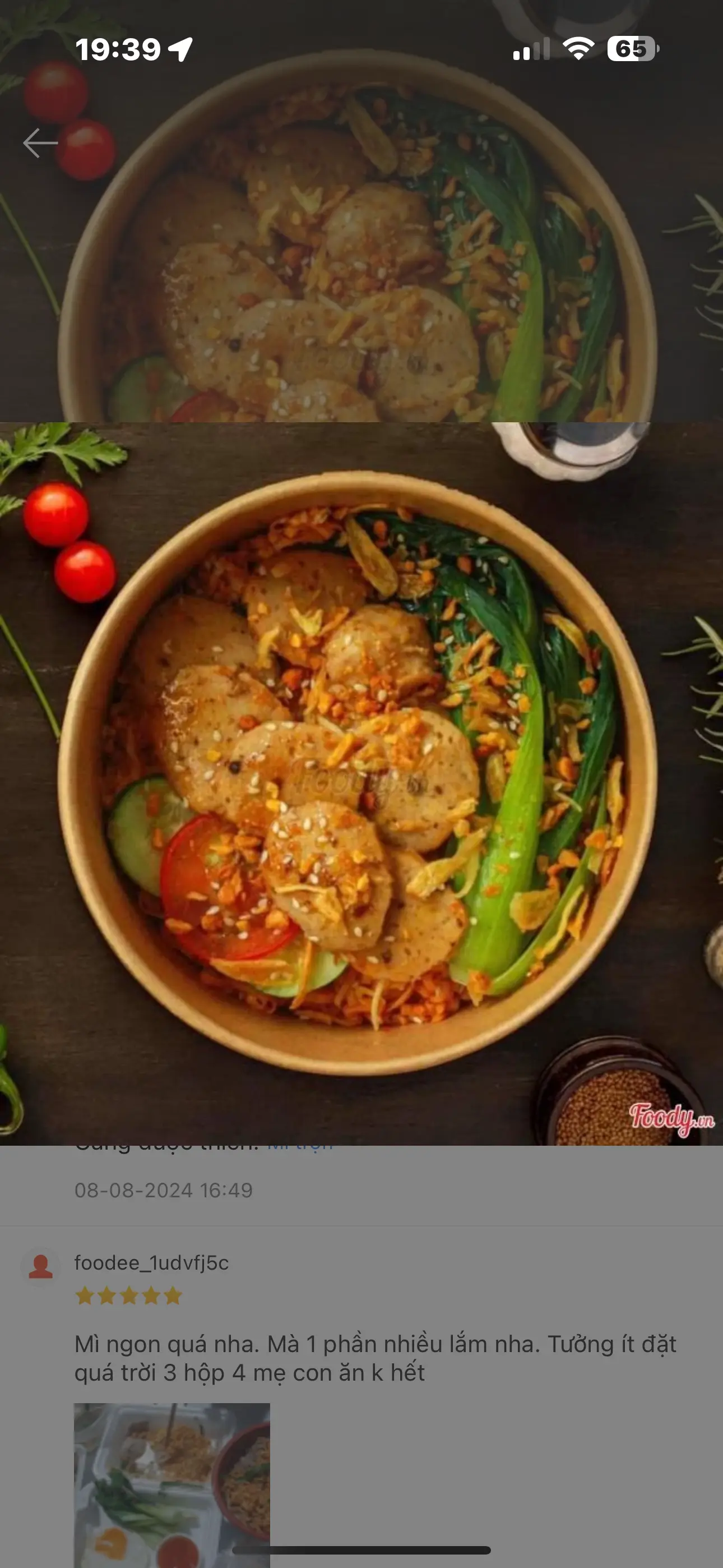 Hình ảnh Mì Trộn Muối Ớt + Bò Viên + Ốp La