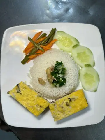 Hình ảnh Cơm tấm chả
