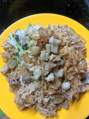 Hình ảnh mì xào 2 trứng tóp mỡ 