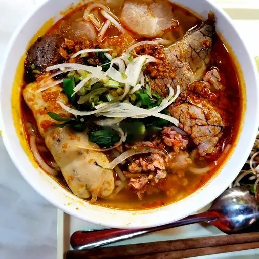 Hình ảnh Bún bò thập cẩm 