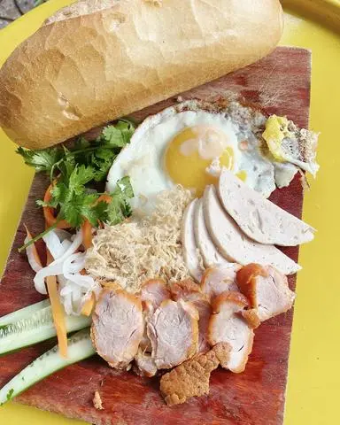 Hình ảnh Bánh mì Đặc Biệt
