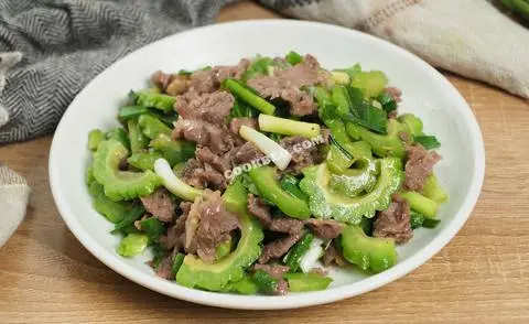 Hình ảnh Bò xào khổ qua 