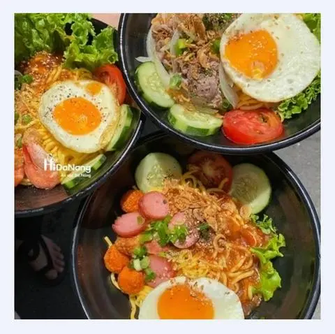 Hình ảnh Mỳ Xào Xúc Xích & Cá Viên