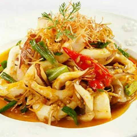 Hình ảnh Cơm mực xào sa tế