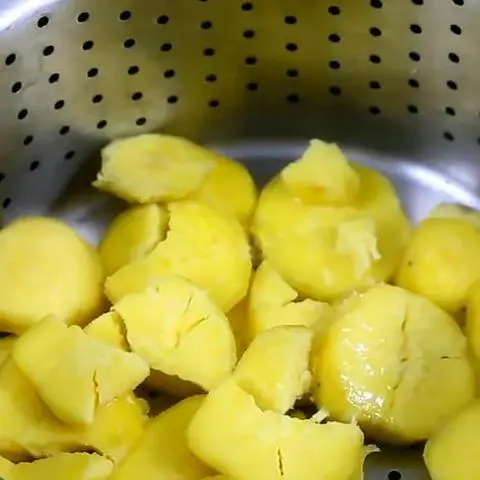 Hình ảnh Khoai lang sữa hấp - 500g