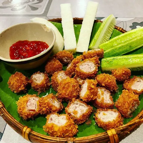 Hình ảnh Nem Chua Rán - 1 phần 2 cây 