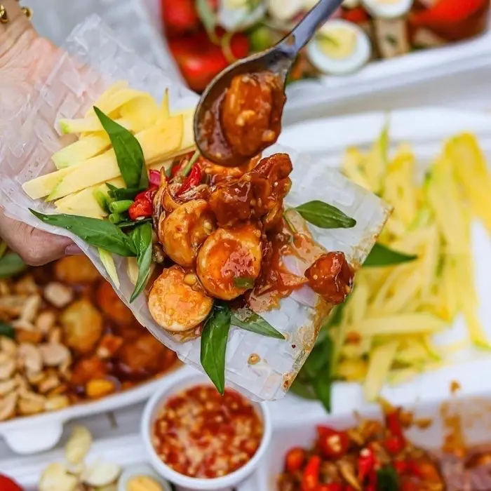 Hình ảnh Dẻo chấm sốt me trứng