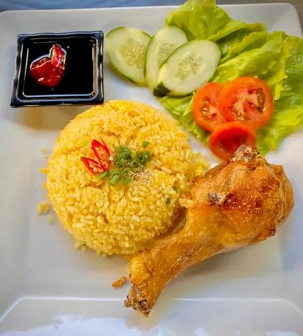 Hình ảnh Cơm gà xối mỡ