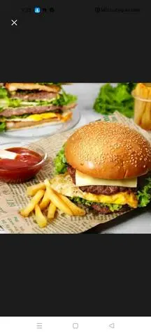 Hình ảnh Hamburger Bò trứng. phô mai.