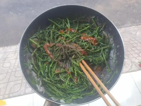 Hình ảnh RAU MUỐNG XÀO TỎI