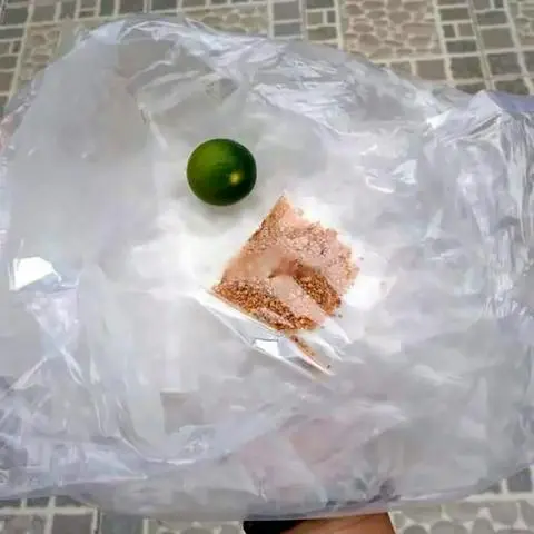 Hình ảnh Bánh tráng muối tắc